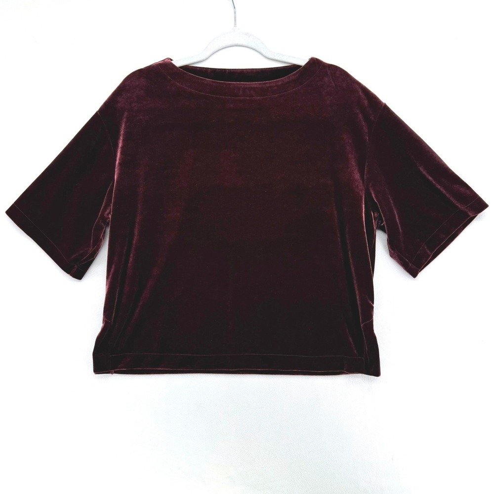 Uniqlo Velvet T-Shirt Women Large Burgundy Maroon‎ Short Sleeve Fall Holiday top